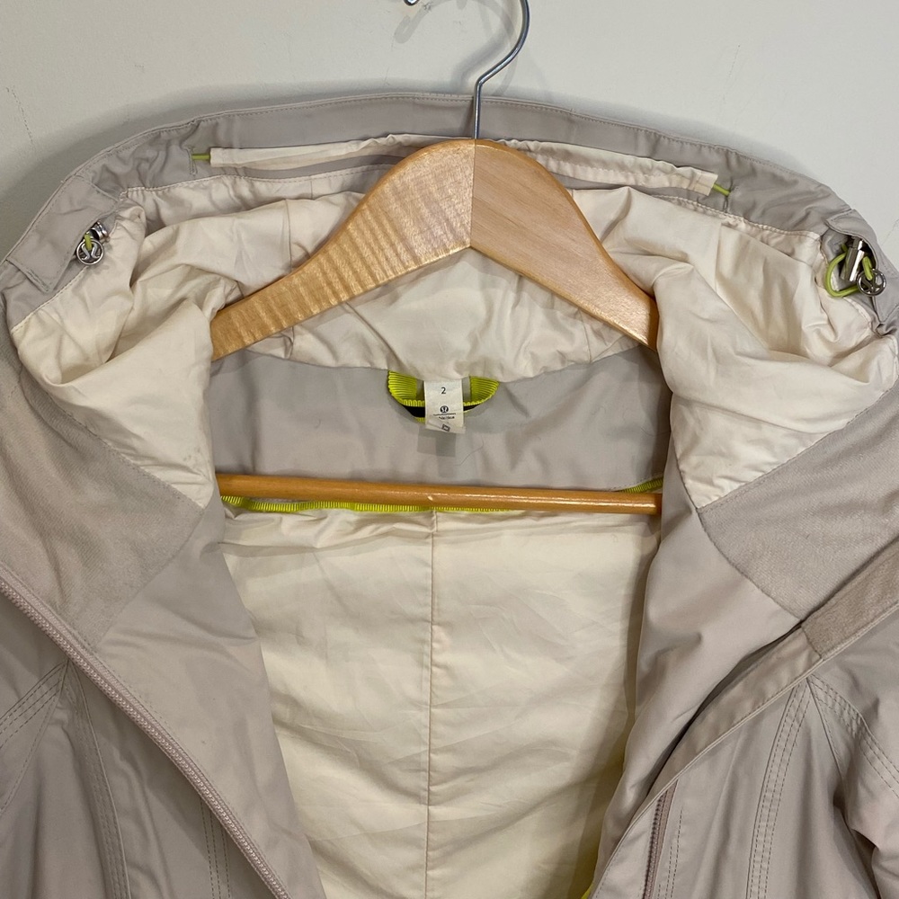 Lululemon Ceramic Cream Color Raincoat
